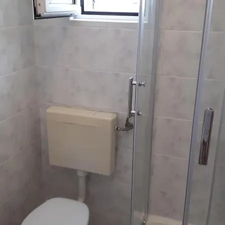 Taja Apartman