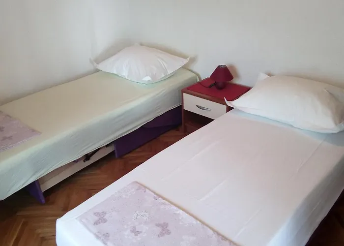 Taja Apartment