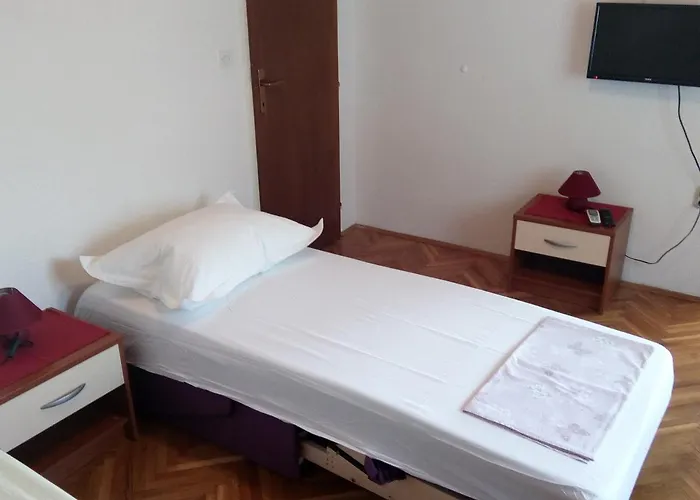 Taja *