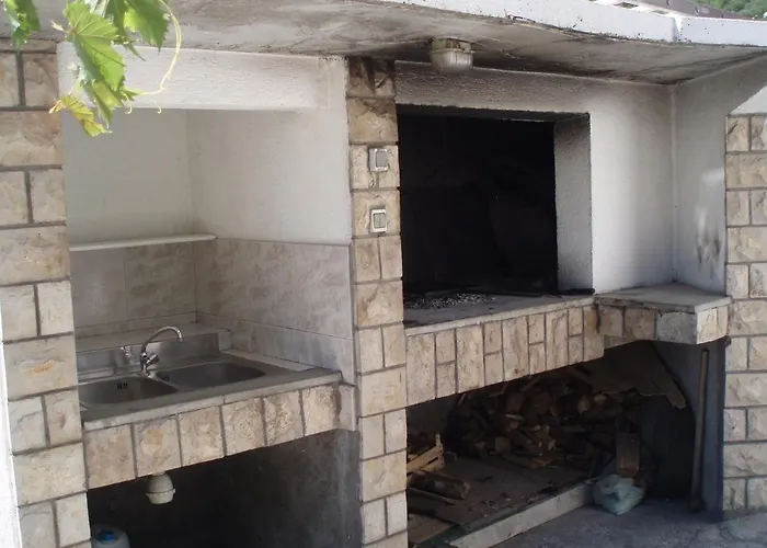 Taja Apartment *